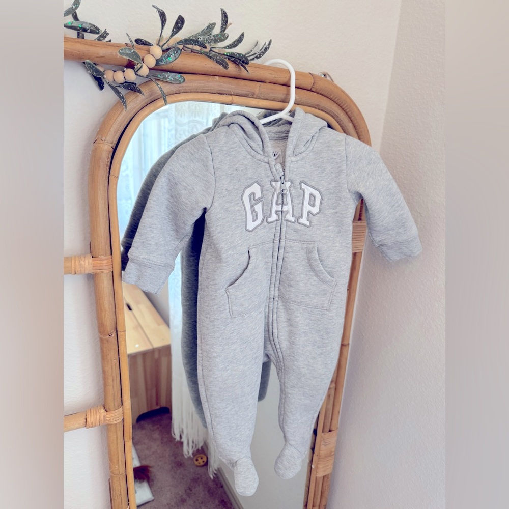 Gap winter bodysuit